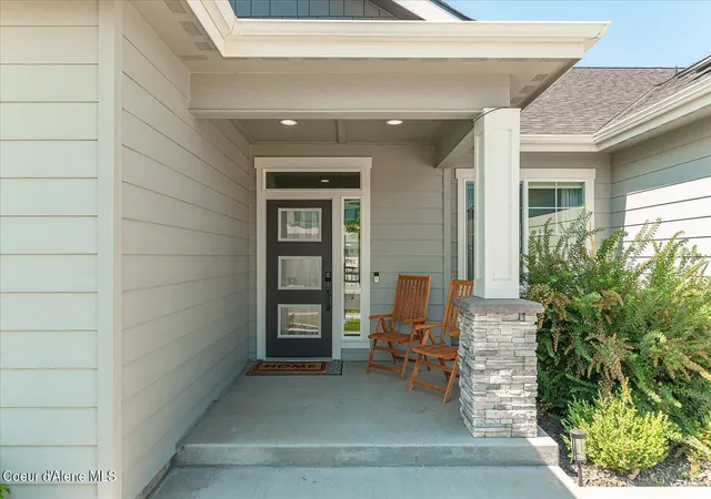 Photo 4 of Single family home for sale at 7011 N Degas Dr, Coeur D Alene, ID 83815 | MLS# 26-10210 | Listing updated on 2026-10-18