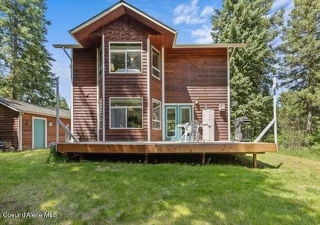 Photo 4 of Single family home for sale at 596 Overlake View Rd, Cocolalla, ID 83813 | MLS# 26-10205 | Listing updated on 2026-10-15