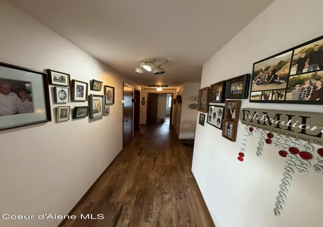 Photo 2 of Single family home for sale at 1717 Poplar St, Sandpoint, ID 83864 | MLS# 26-10207 | Listing updated on 2026-10-24