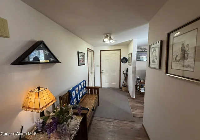 Photo 3 of Single family home for sale at 1717 Poplar St, Sandpoint, ID 83864 | MLS# 26-10207 | Listing updated on 2026-10-24