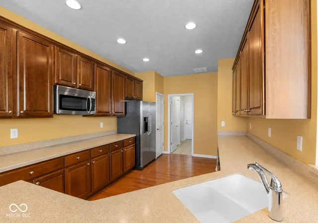 Photo 4 of Single family home for sale at 12961 Merlot Ln, Fishers, IN 46037 | MLS# 22092285 | Listing updated on 2026-09-07