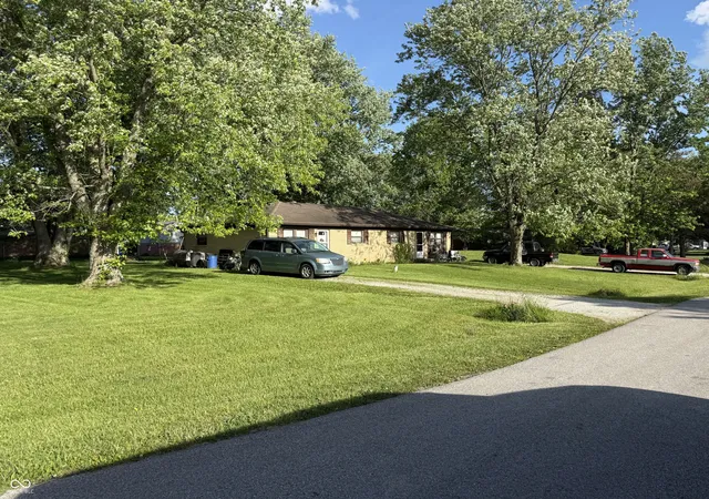 Photo 1 of Multi family home for sale at 8191 8193 N Maple Dr, Mooresville, IN 46158 | MLS# 22101102 | Listing updated on 2026-09-02
