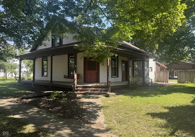 Photo 3 of Single family home for sale at 610 4th, Covington, IN 47932 | MLS# 22114638 | Listing updated on 2026-09-08