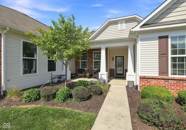 Photo 2 of Sale Pending at 15270 Trebbiano Dr, Fishers, IN 46037 | MLS# 22116552 | Listing updated on 2026-09-08