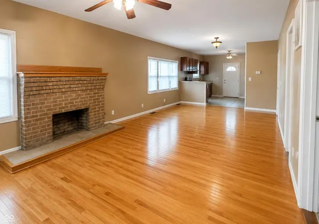 Photo 2 of Single family home for sale at 806 S Burlington Dr, Muncie, IN 47302 | MLS# 22118926 | Listing updated on 2026-09-06