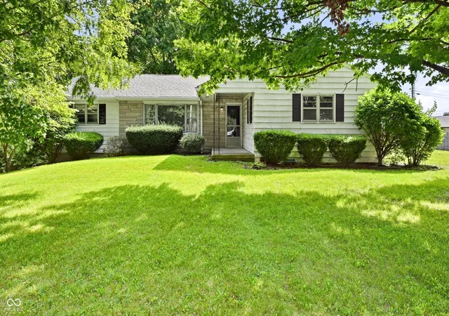 Photo 1 of Sale Pending at 3198 S Crestview Dr, New Castle, IN 47362 | MLS# 22119517 | Listing updated on 2026-09-04