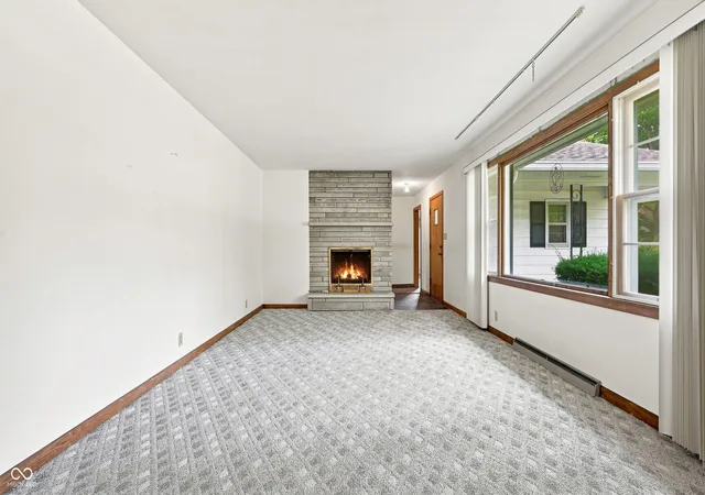 Photo 3 of Sale Pending at 3198 S Crestview Dr, New Castle, IN 47362 | MLS# 22119517 | Listing updated on 2026-09-04