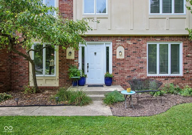 Photo 2 of Single family home for sale at 13948 Nansemond Dr, Carmel, IN 46032 | MLS# 22120539 | Listing updated on 2026-09-04