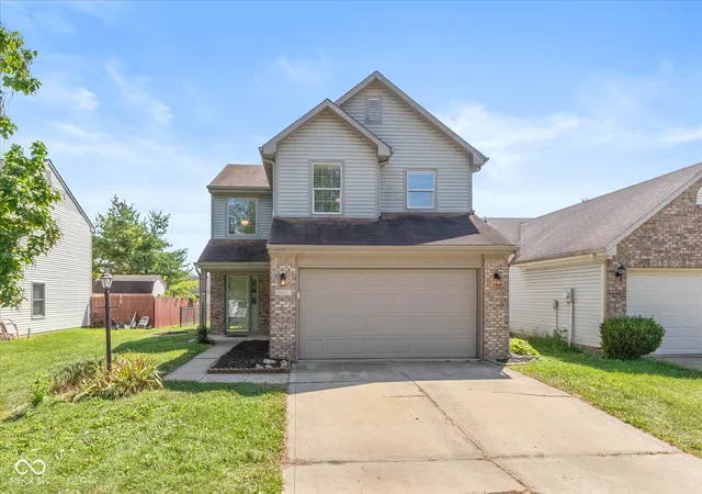 Photo 1 of Sale Pending at 6303 Kings Cyn Dr, Indianapolis, IN 46237 | MLS# 22120696 | Listing updated on 2026-09-07