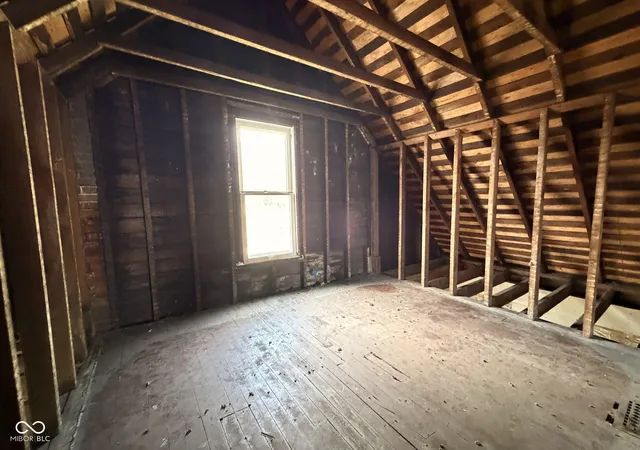 Photo 2 of Single family home for sale at 832 E Beecher St, Indianapolis, IN 46203 | MLS# 22122192 | Listing updated on 2026-09-05