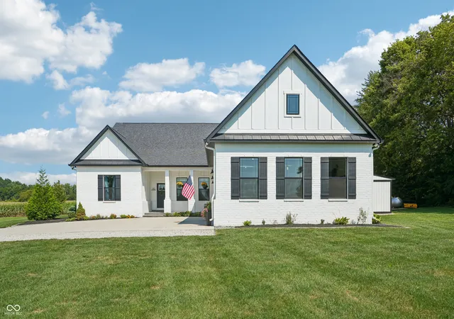 Photo 4 of Sale Pending at 192 E Main St, Monrovia, IN 46157 | MLS# 22122260 | Listing updated on 2026-09-08