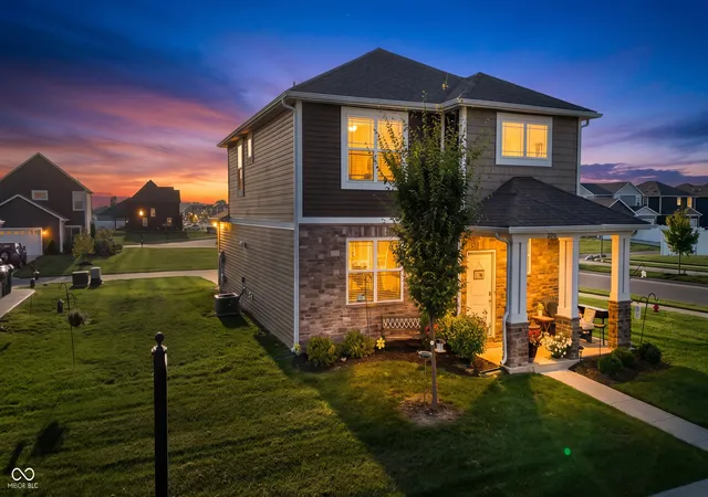 Photo 3 of Single family home for sale at 2656 Lamar Dr, Whitestown, IN 46075 | MLS# 22122556 | Listing updated on 2026-10-03
