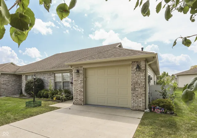 Photo 3 of Condo for sale at 2063 Pelican, Franklin, IN 46131 | MLS# 22122638 | Listing updated on 2026-09-01