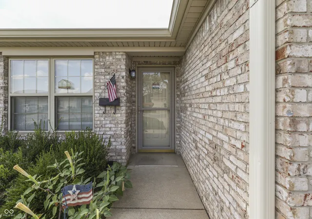 Photo 4 of Condo for sale at 2063 Pelican, Franklin, IN 46131 | MLS# 22122638 | Listing updated on 2026-09-01