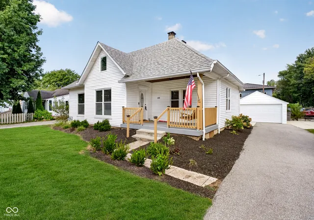 Photo 1 of Single family home for sale at 138 South St, Southport, IN 46227 | MLS# 22122975 | Listing updated on 2026-09-04