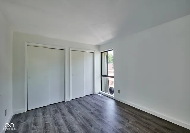 Photo 11 of Condo for sale at 1352 Tishman Ln, Indianapolis, IN 46260 | MLS# 22123075 | Listing updated on 2026-09-01