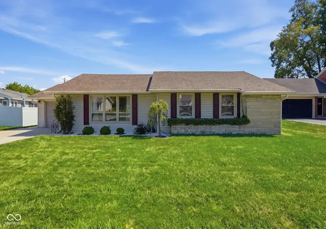 Photo 1 of Sale Pending at 305 Masten St, Plainfield, IN 46168 | MLS# 22123208 | Listing updated on 2026-09-04