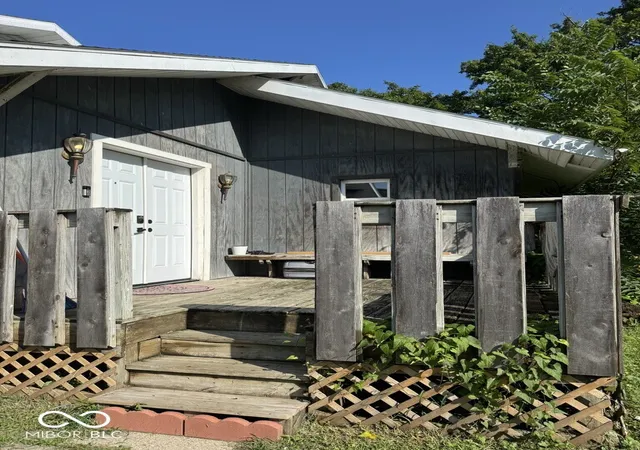 Photo 2 of Single family home for sale at 2103 S Burlington Dr, Muncie, IN 47302 | MLS# 22123327 | Listing updated on 2026-09-05