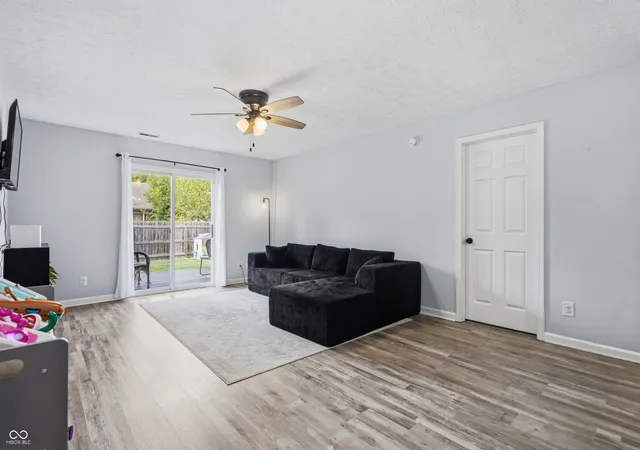 Photo 3 of Sale Pending at 5976 Marco St, Plainfield, IN 46168 | MLS# 22123346 | Listing updated on 2026-09-05