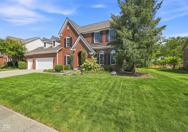 Photo 4 of Sale Pending at 7845 Highland Park Dr, Brownsburg, IN 46112 | MLS# 22123355 | Listing updated on 2026-09-04