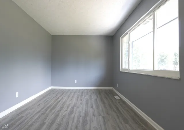 Photo 4 of Single family home for sale at 3602 Redwood Dr, Indianapolis, IN 46227 | MLS# 22123376 | Listing updated on 2026-09-23
