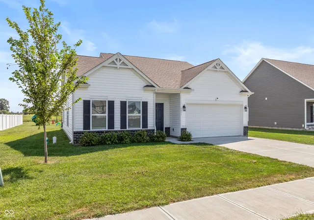 Photo 1 of Single family home for sale at 6841 Bluebird Ln, Seymour, IN 47274 | MLS# 22123398 | Listing updated on 2026-09-05