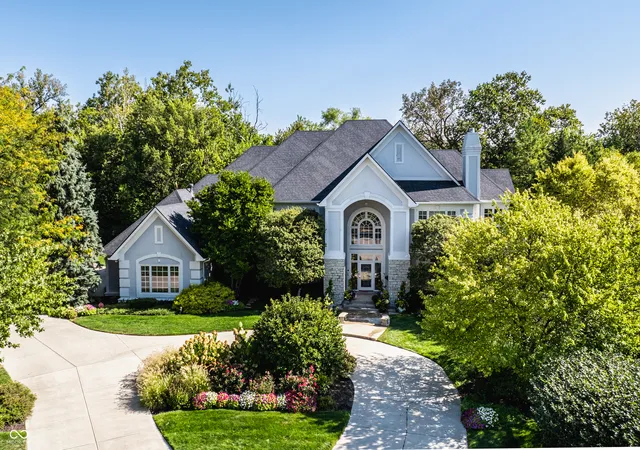 Photo 2 of Sale Pending at 620 Mayfair Ln, Carmel, IN 46032 | MLS# 22123432 | Listing updated on 2026-09-03