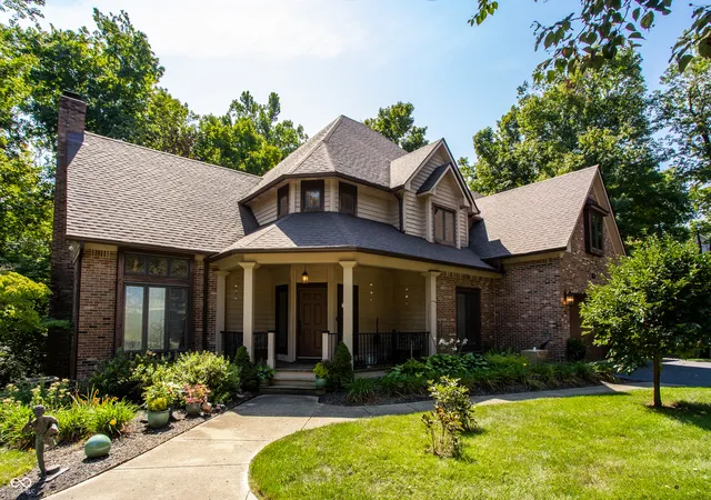 Photo 3 of Single family home for sale at 1093 Timber Climb Dr, Avon, IN 46123 | MLS# 22123472 | Listing updated on 2026-09-08