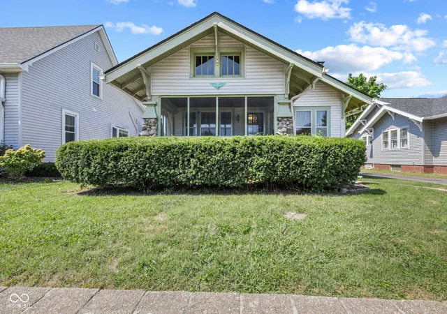 Photo 1 of Single family home for sale at 190 N Brewer St, Greenwood, IN 46142 | MLS# 22123563 | Listing updated on 2026-09-03