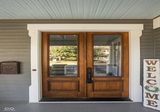 Photo 3 of Single family home for sale at 220 S Washington St, Danville, IN 46122 | MLS# 22123581 | Listing updated on 2026-09-04