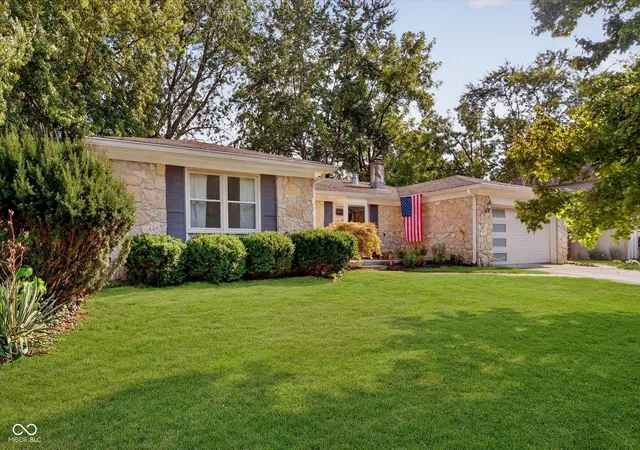 Photo 1 of Sale Pending at 709 Elmwood Cir, Noblesville, IN 46062 | MLS# 22123608 | Listing updated on 2026-09-06