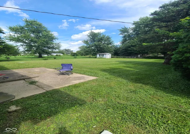 Photo 3 of Single family home for sale at 103 W N B St, Elwood, IN 46036 | MLS# 22123642 | Listing updated on 2026-09-01
