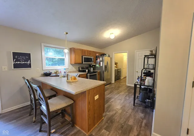 Photo 4 of Single family home for sale at 1281 NE Kiowa Cvs, Greensburg, IN 47240 | MLS# 22123644 | Listing updated on 2026-10-06