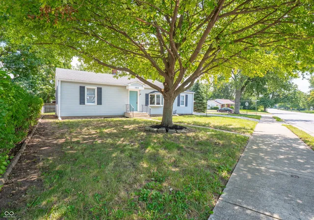 Photo 2 of Sale Pending at 1915 Cunningham Rd, Indianapolis, IN 46224 | MLS# 22123648 | Listing updated on 2026-09-05