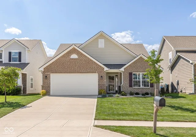Photo 2 of Single family home for sale at 5854 Cherrywood Ln, Mc Cordsville, IN 46055 | MLS# 22123649 | Listing updated on 2026-09-01