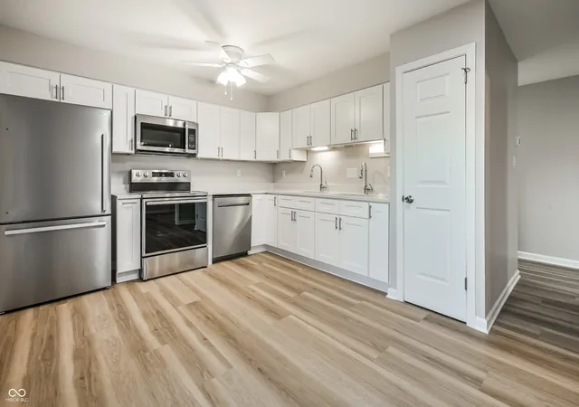 Photo 2 of Condo for sale at 851 Indigo Way #A, Indianapolis, IN 46260 | MLS# 22123667 | Listing updated on 2026-09-01