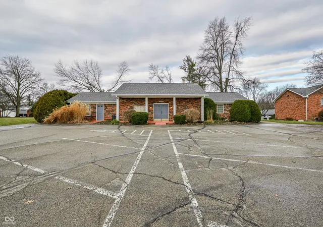 Photo 33 of Condo for sale at 851 Indigo Way #A, Indianapolis, IN 46260 | MLS# 22123667 | Listing updated on 2026-09-01