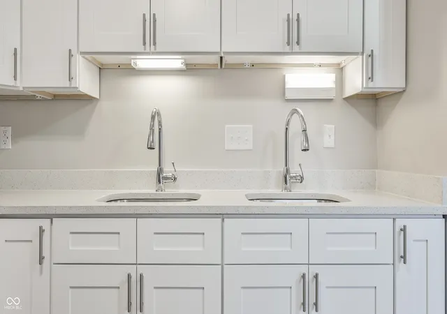 Photo 4 of Condo for sale at 851 Indigo Way #A, Indianapolis, IN 46260 | MLS# 22123667 | Listing updated on 2026-09-01