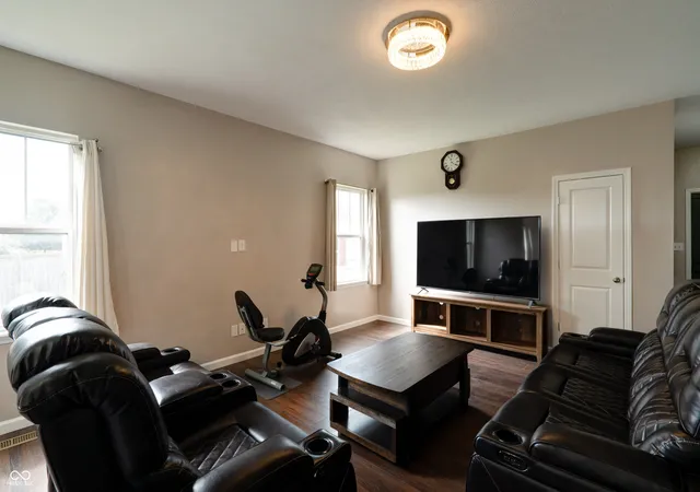 Photo 3 of Single family home for sale at 2291 Solidago Dr, Plainfield, IN 46168 | MLS# 22123670 | Listing updated on 2026-09-02