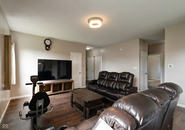 Photo 4 of Single family home for sale at 2291 Solidago Dr, Plainfield, IN 46168 | MLS# 22123670 | Listing updated on 2026-09-02