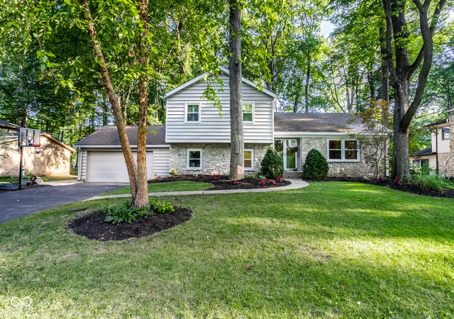 Photo 3 of Sale Pending at 3336 Kenilworth Dr, Indianapolis, IN 46228 | MLS# 22123683 | Listing updated on 2026-09-07