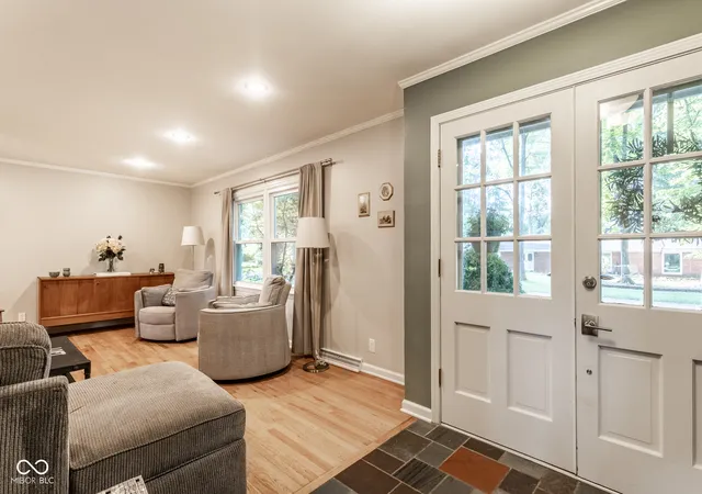 Photo 4 of Sale Pending at 3336 Kenilworth Dr, Indianapolis, IN 46228 | MLS# 22123683 | Listing updated on 2026-09-07