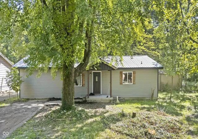 Single family home for sale at 1235 North 3rd, Austin, IN 47102 | MLS# 22123685