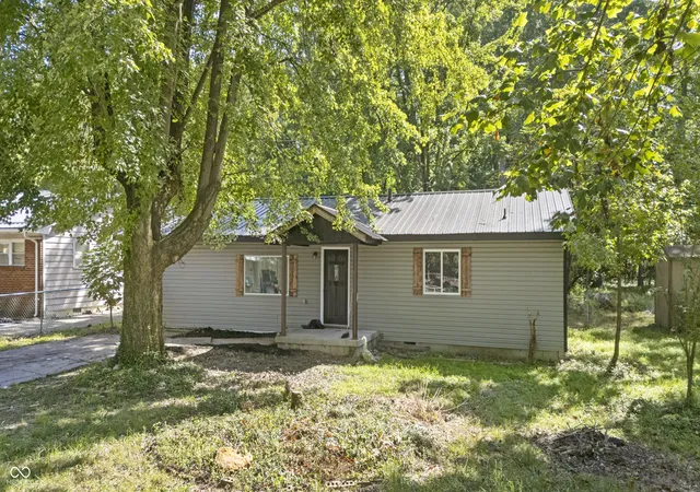 Photo 2 of Single family home for sale at 1235 North 3rd, Austin, IN 47102 | MLS# 22123685 | Listing updated on 2026-09-01
