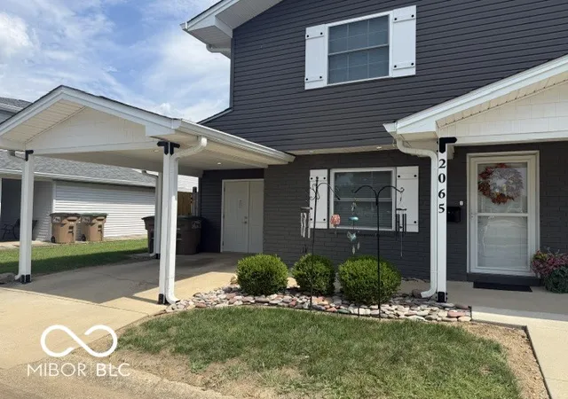 Photo 2 of Condo for sale at 2065 Abundance Dr, Columbus, IN 47201 | MLS# 22123691 | Listing updated on 2026-09-01
