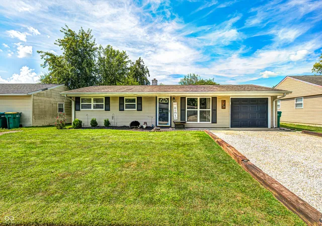 Photo 1 of Sale Pending at 932 Walton Dr, Plainfield, IN 46168 | MLS# 22123732 | Listing updated on 2026-09-03