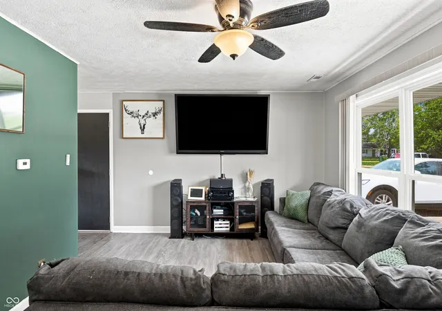 Photo 3 of Sale Pending at 932 Walton Dr, Plainfield, IN 46168 | MLS# 22123732 | Listing updated on 2026-09-03