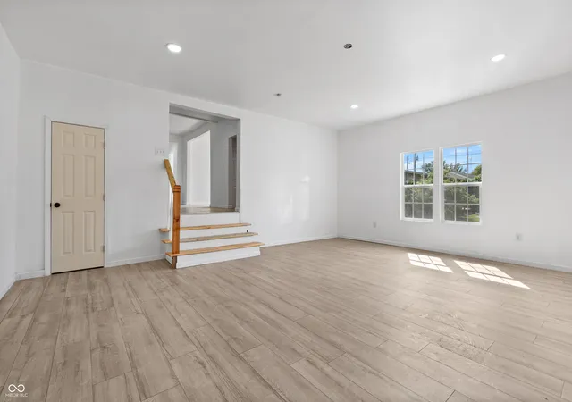 Photo 2 of Single family home for sale at 604 E Mill St, Summitville, IN 46070 | MLS# 22123741 | Listing updated on 2026-09-03