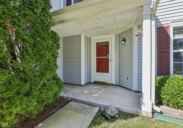 Photo 3 of Single family home for sale at 6336 Graybrook Ct, Indianapolis, IN 46237 | MLS# 22123810 | Listing updated on 2026-09-03