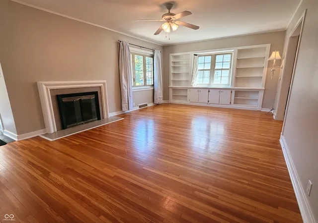 Photo 3 of Single family home for sale at 2224 Lafayette Ave, Columbus, IN 47201 | MLS# 22123829 | Listing updated on 2026-09-17